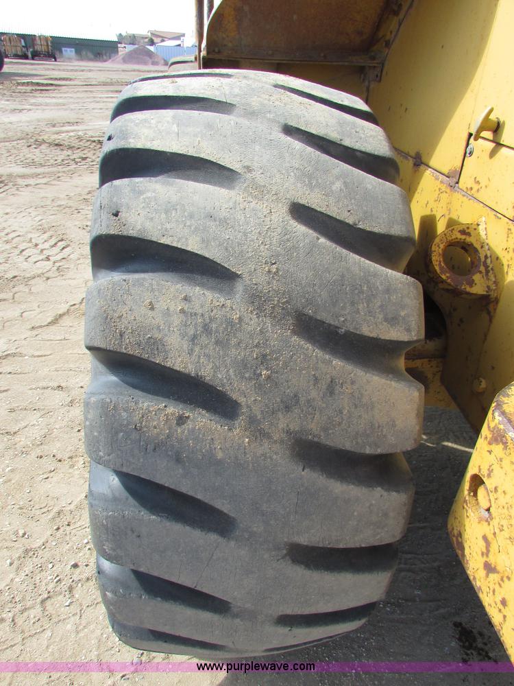 image for item I6572 1969 Caterpillar 950 wheel loader