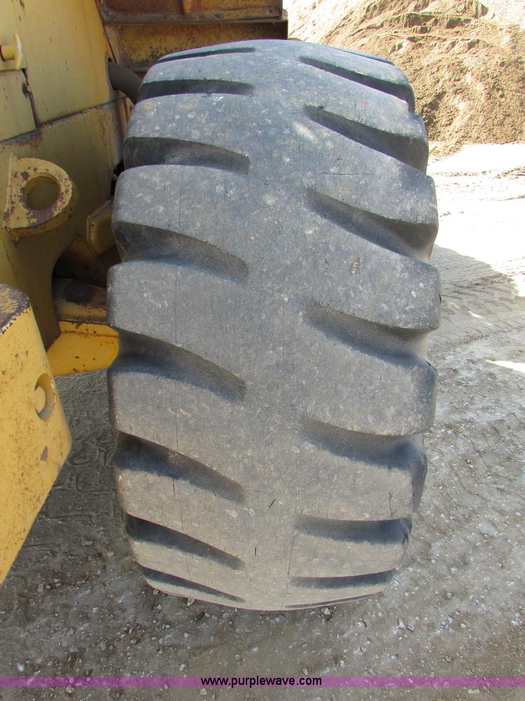 image for item I6572 1969 Caterpillar 950 wheel loader