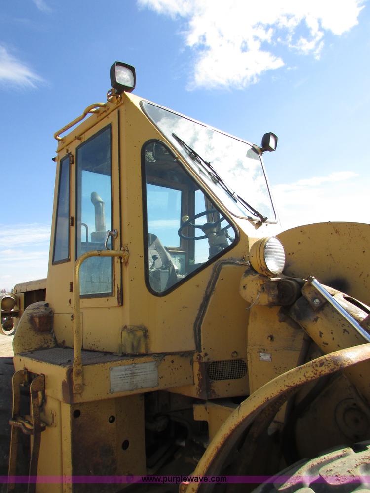 image for item I6572 1969 Caterpillar 950 wheel loader