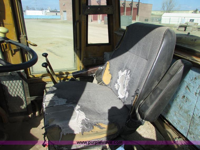 image for item I6572 1969 Caterpillar 950 wheel loader