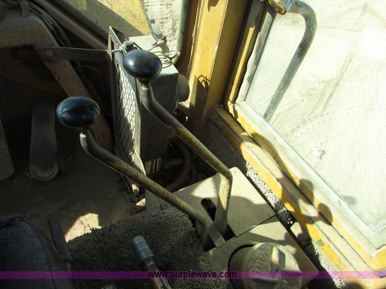 image for item I6572 1969 Caterpillar 950 wheel loader
