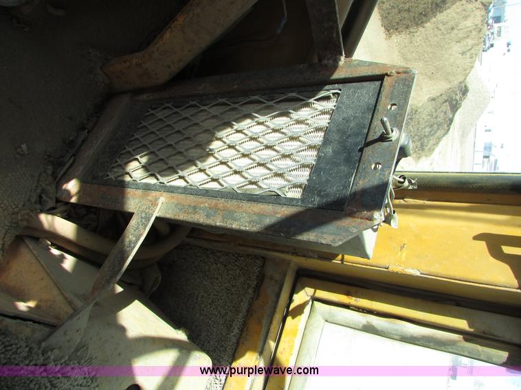 image for item I6572 1969 Caterpillar 950 wheel loader