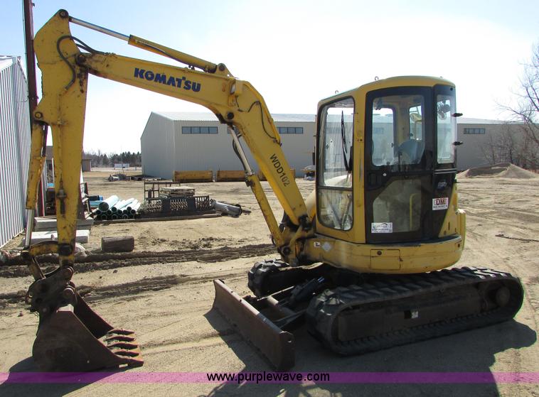 image for item I6573 Komatsu PC40MRX compact excavator