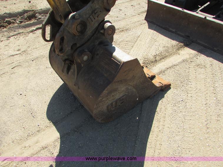 image for item I6573 Komatsu PC40MRX compact excavator
