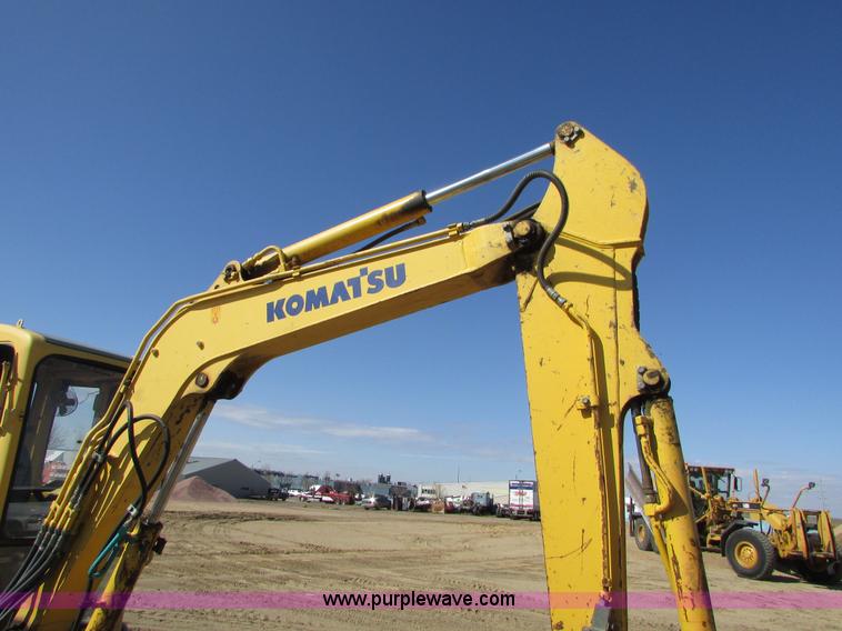image for item I6573 Komatsu PC40MRX compact excavator