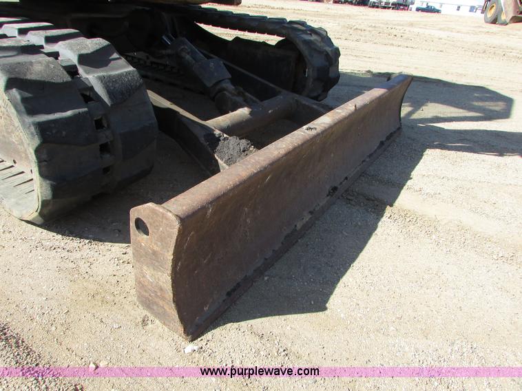 image for item I6573 Komatsu PC40MRX compact excavator