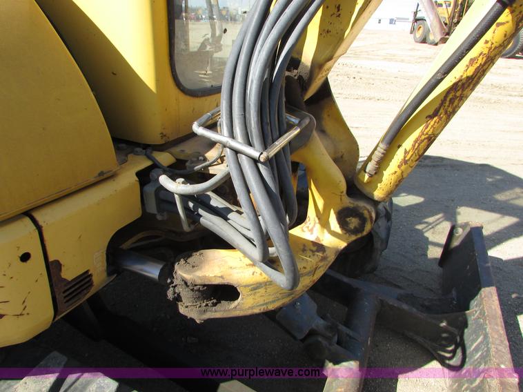 image for item I6573 Komatsu PC40MRX compact excavator