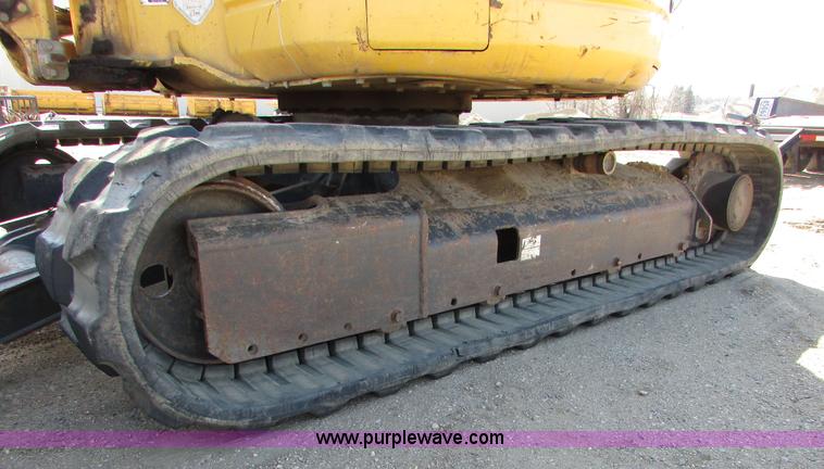 image for item I6573 Komatsu PC40MRX compact excavator