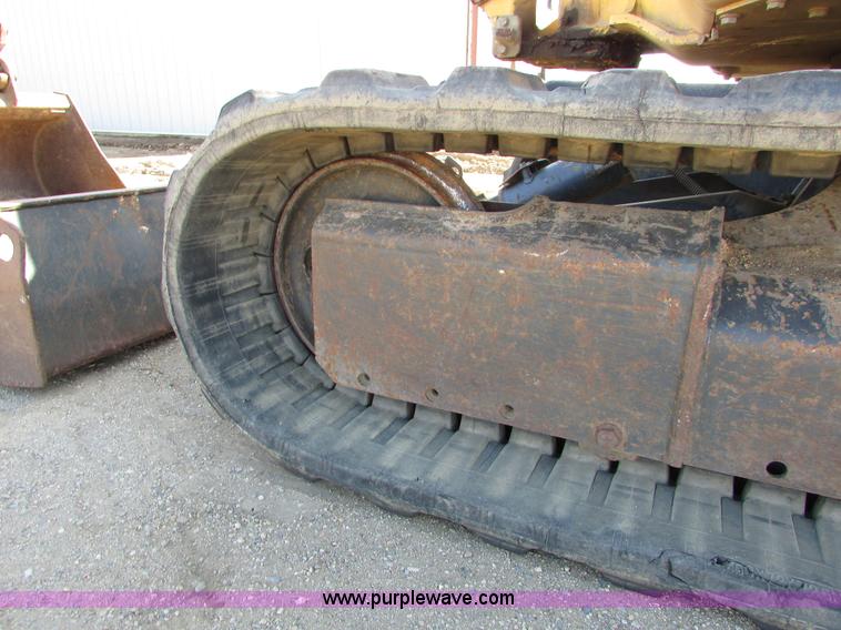 image for item I6573 Komatsu PC40MRX compact excavator