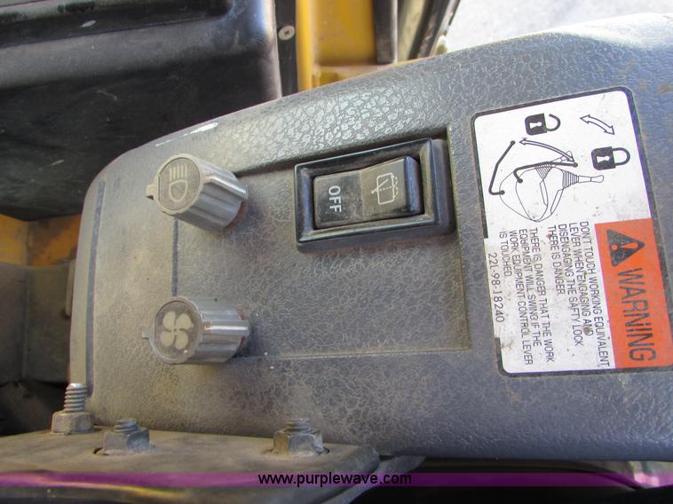 image for item I6573 Komatsu PC40MRX compact excavator