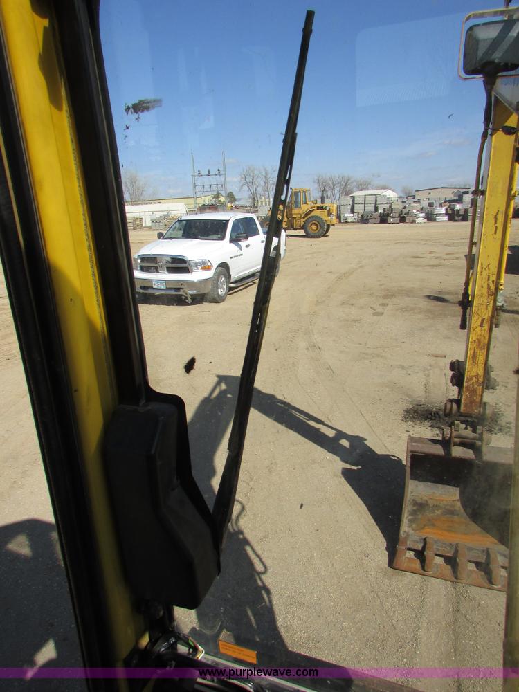 image for item I6573 Komatsu PC40MRX compact excavator