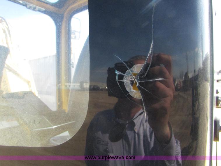 image for item I6573 Komatsu PC40MRX compact excavator