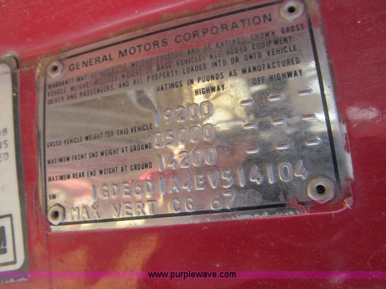 image for item J3253 1984 GMC 6000 fuel truck