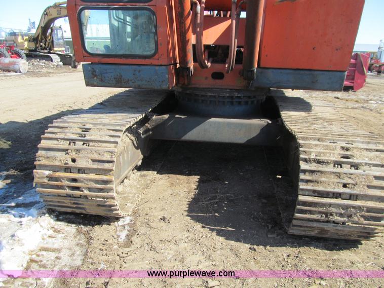 image for item J3256 Bantam C451 excavator with electromagnet