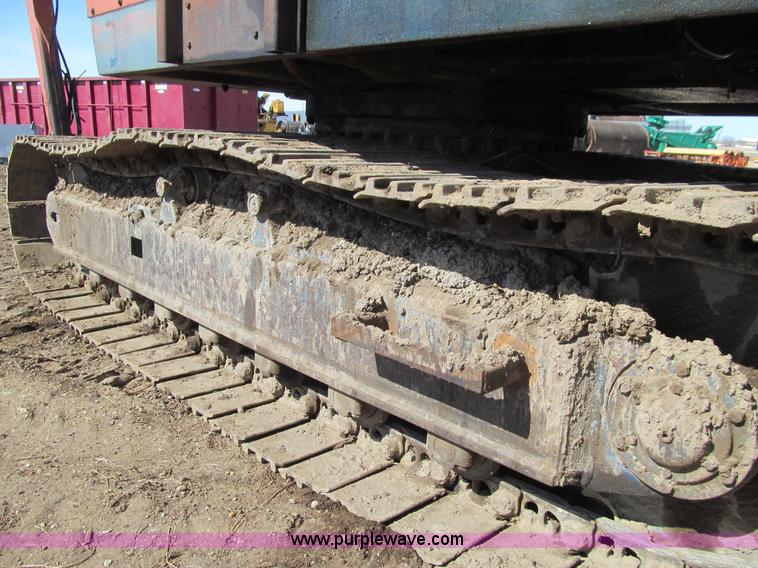 image for item J3256 Bantam C451 excavator with electromagnet