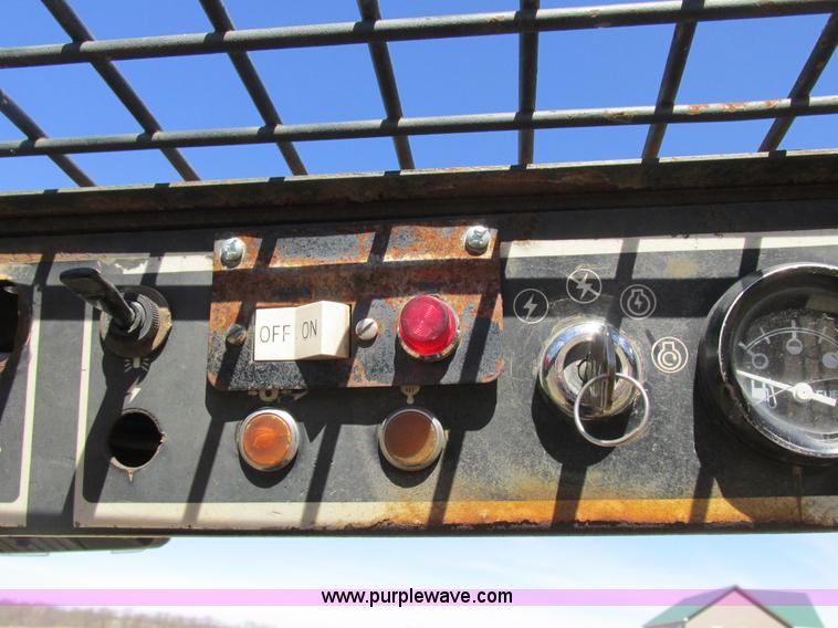 image for item K2053 Owatonna 345 skid steer