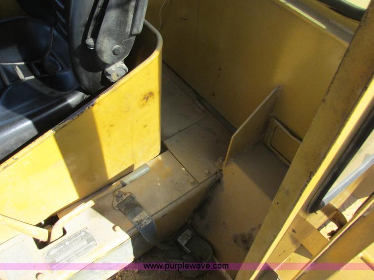 image for item K2057 1964 Caterpillar 966B wheel loader