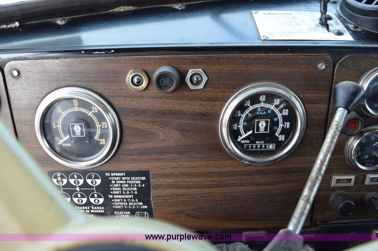 image for item K2376 1986 Kenworth C500 roll off truck