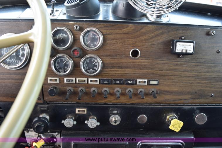 image for item K2376 1986 Kenworth C500 roll off truck