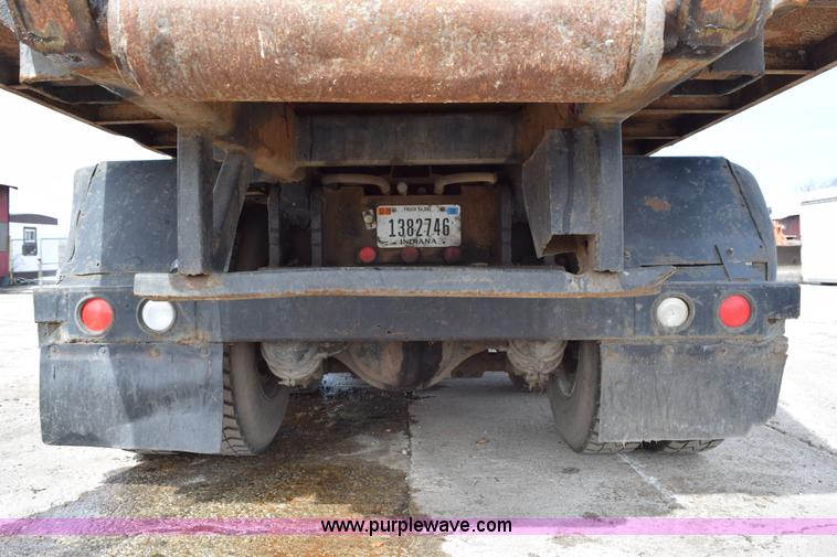 image for item K2376 1986 Kenworth C500 roll off truck