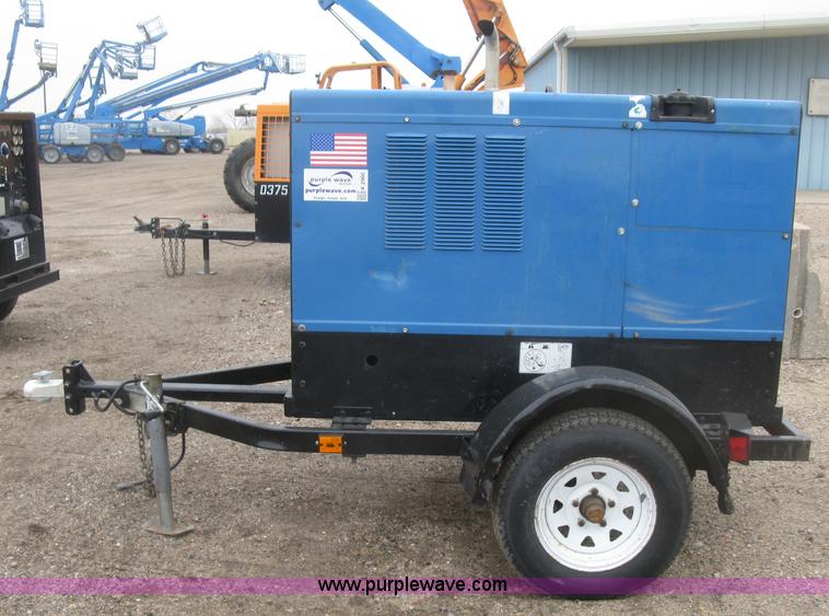 image for item K2960 2003 Miller Big Blue 302P welder/generator