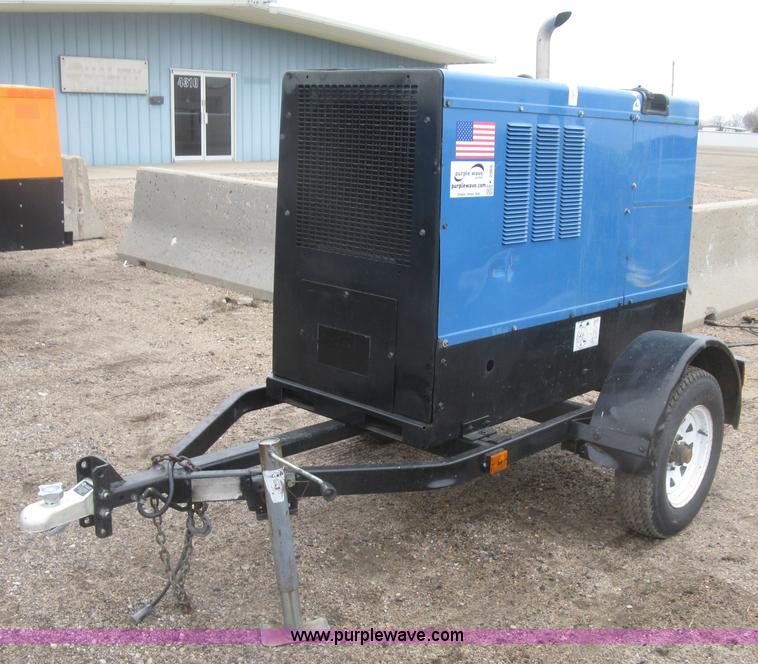 image for item K2960 2003 Miller Big Blue 302P welder/generator