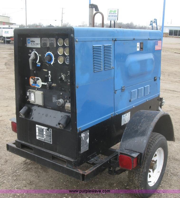 image for item K2961 2003 Miller Big Blue 302P DC welder/generator