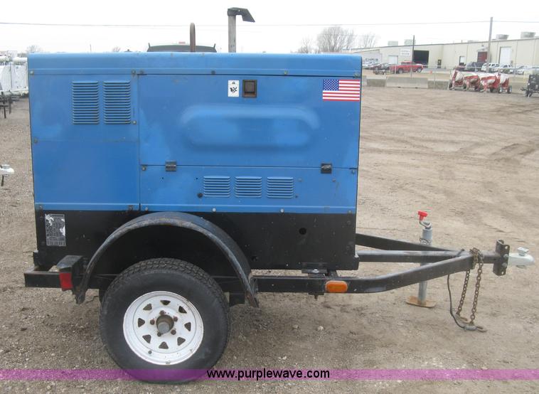 image for item K2961 2003 Miller Big Blue 302P DC welder/generator