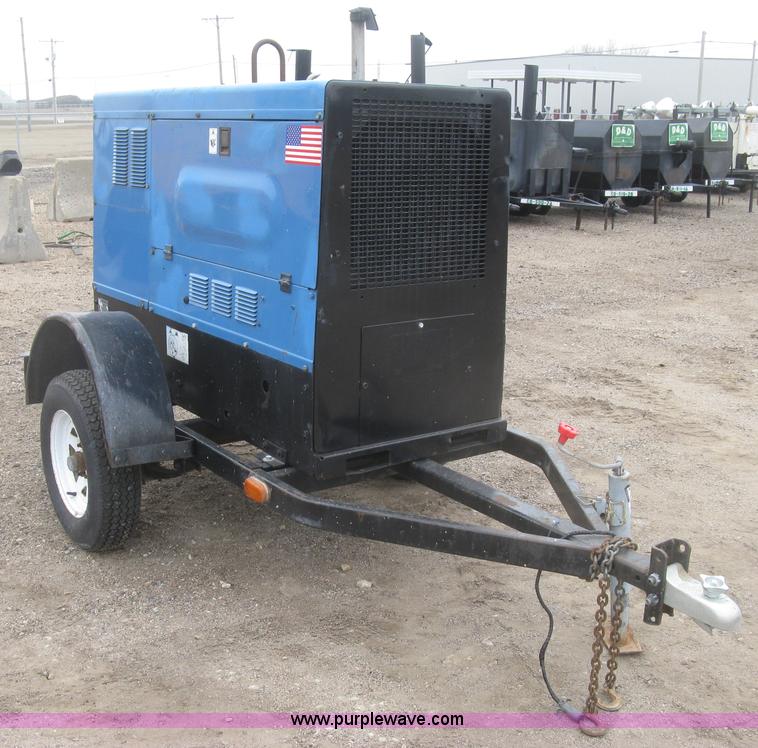 image for item K2961 2003 Miller Big Blue 302P DC welder/generator