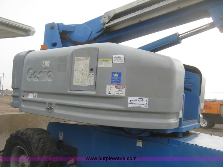 image for item K2964 2001 Genie S-60 boom lift