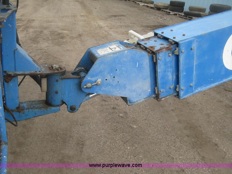 image for item K2964 2001 Genie S-60 boom lift