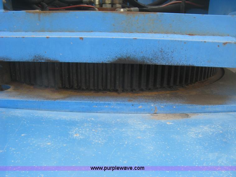 image for item K2964 2001 Genie S-60 boom lift