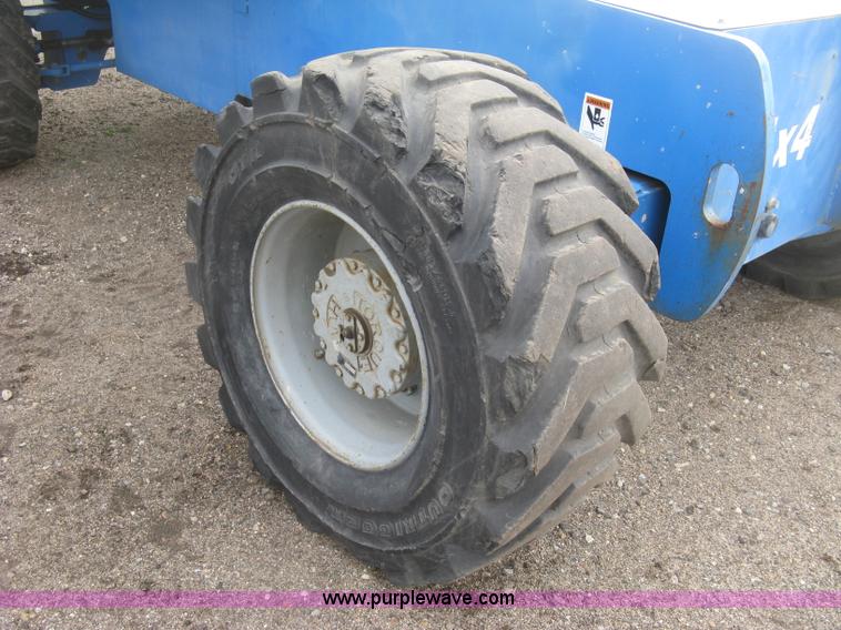 image for item K2964 2001 Genie S-60 boom lift