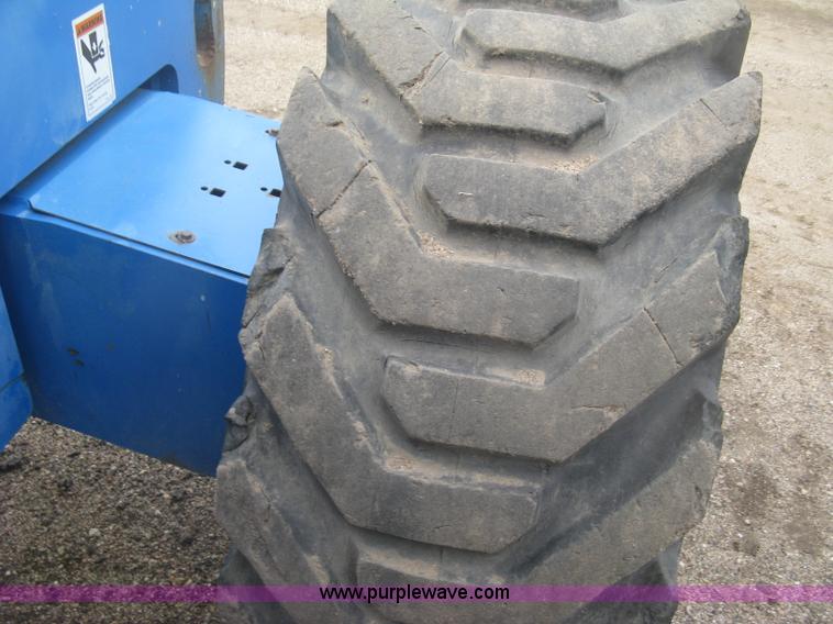 image for item K2964 2001 Genie S-60 boom lift