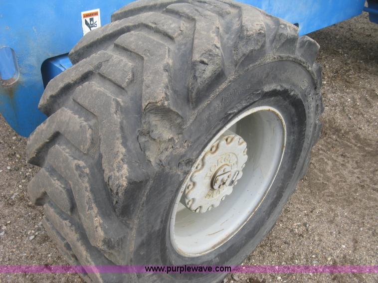 image for item K2964 2001 Genie S-60 boom lift