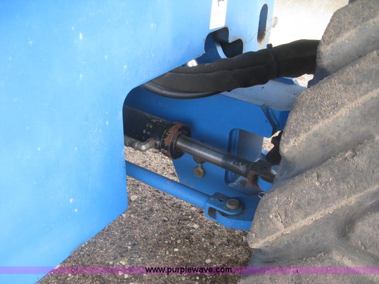 image for item K2964 2001 Genie S-60 boom lift