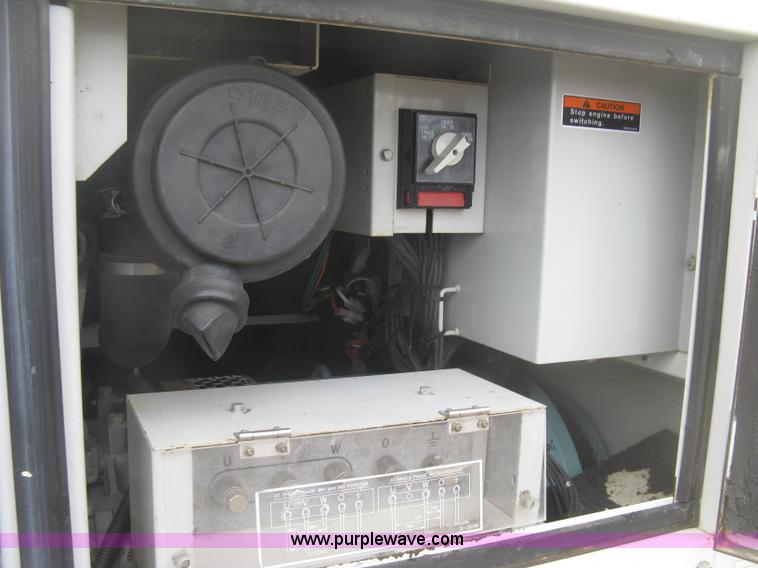 image for item K2965 2006 MQ Whisperwatt 45 generator