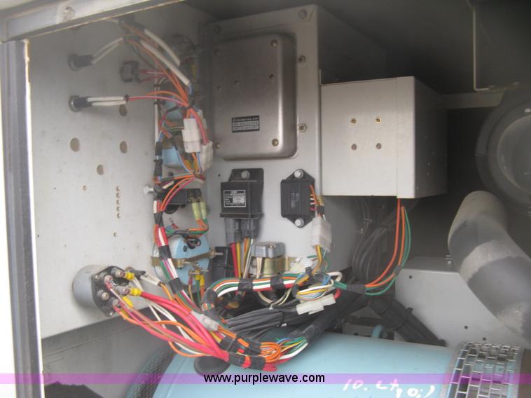 image for item K2965 2006 MQ Whisperwatt 45 generator