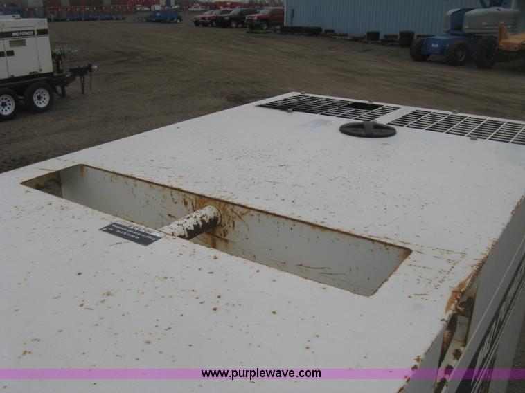 image for item K2965 2006 MQ Whisperwatt 45 generator