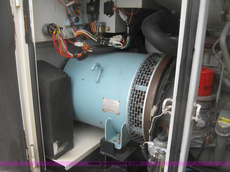 image for item K2966 2006 MQ Whisperwatt 45 generator