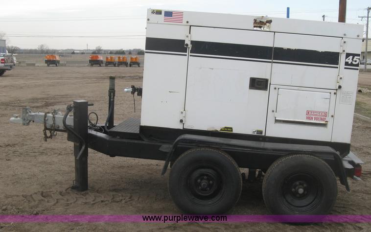 image for item K2967 2003 MQ Whisperwatt 45 generator