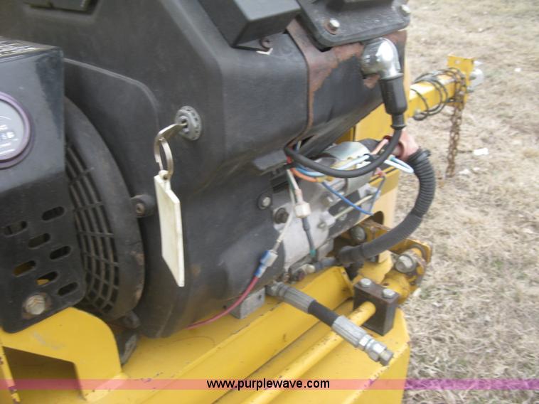 image for item K2969 2005 Vermeer BC600XL wood chipper