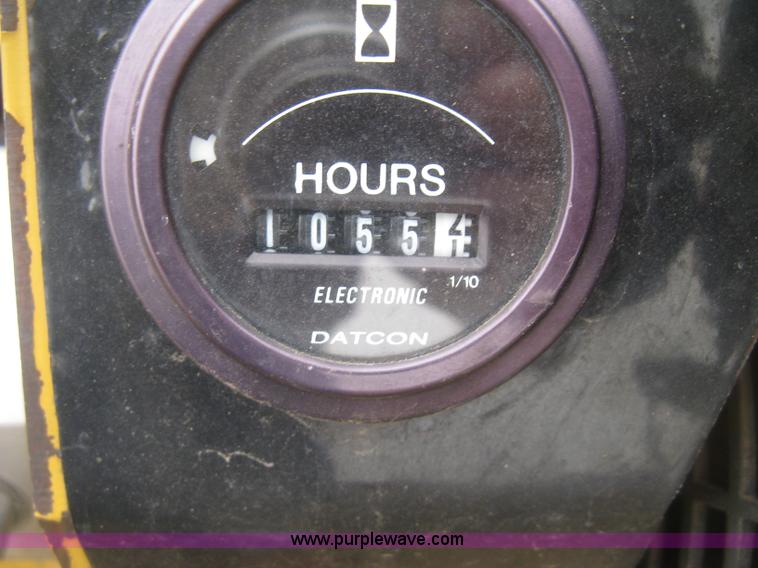 image for item K2969 2005 Vermeer BC600XL wood chipper