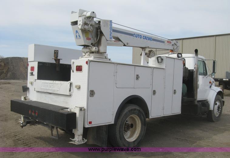 image for item K2984 1998 International 4700 service truck