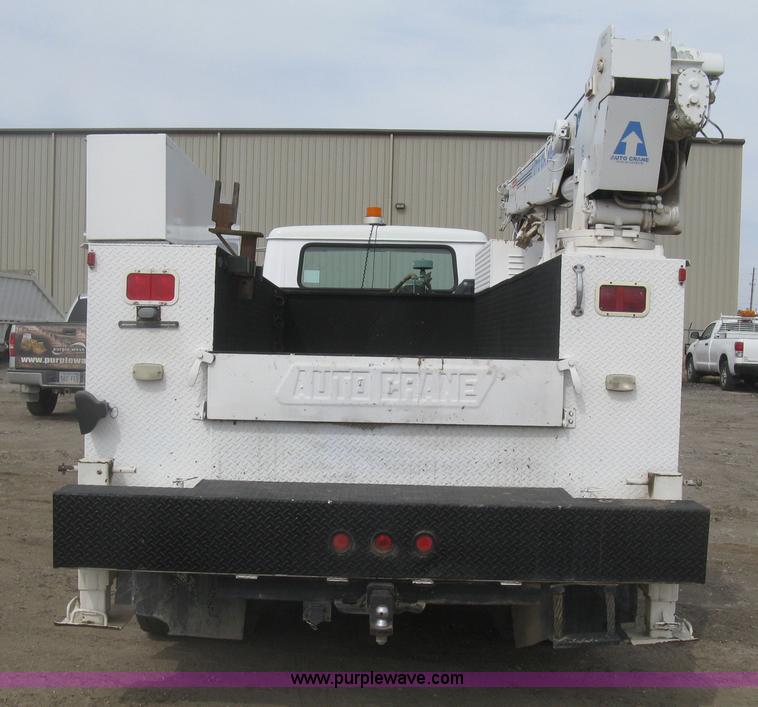 image for item K2984 1998 International 4700 service truck