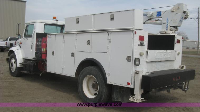 image for item K2984 1998 International 4700 service truck