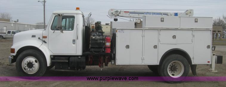 image for item K2984 1998 International 4700 service truck