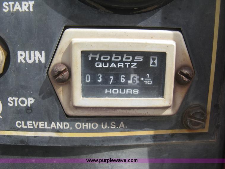 image for item K2984 1998 International 4700 service truck