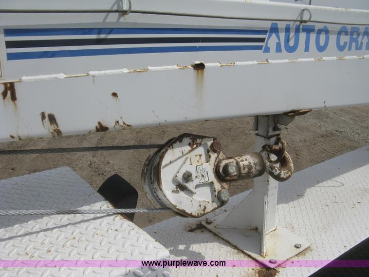 image for item K2984 1998 International 4700 service truck