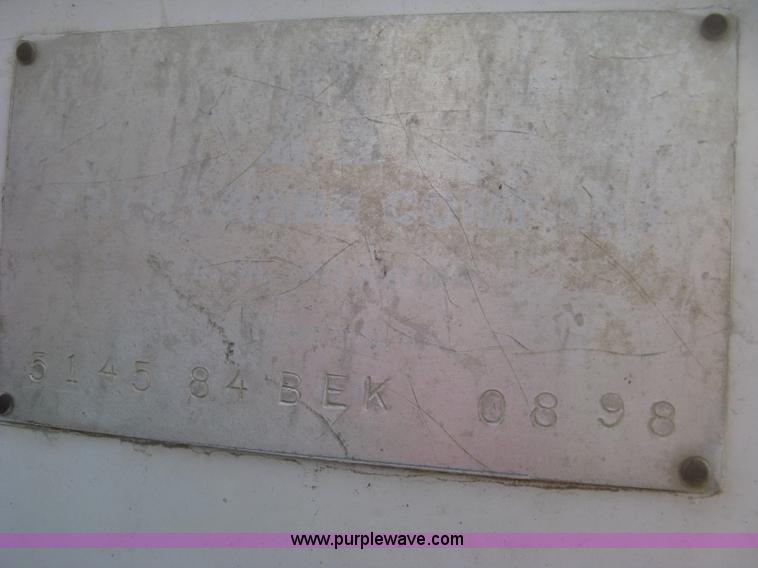 image for item K2984 1998 International 4700 service truck